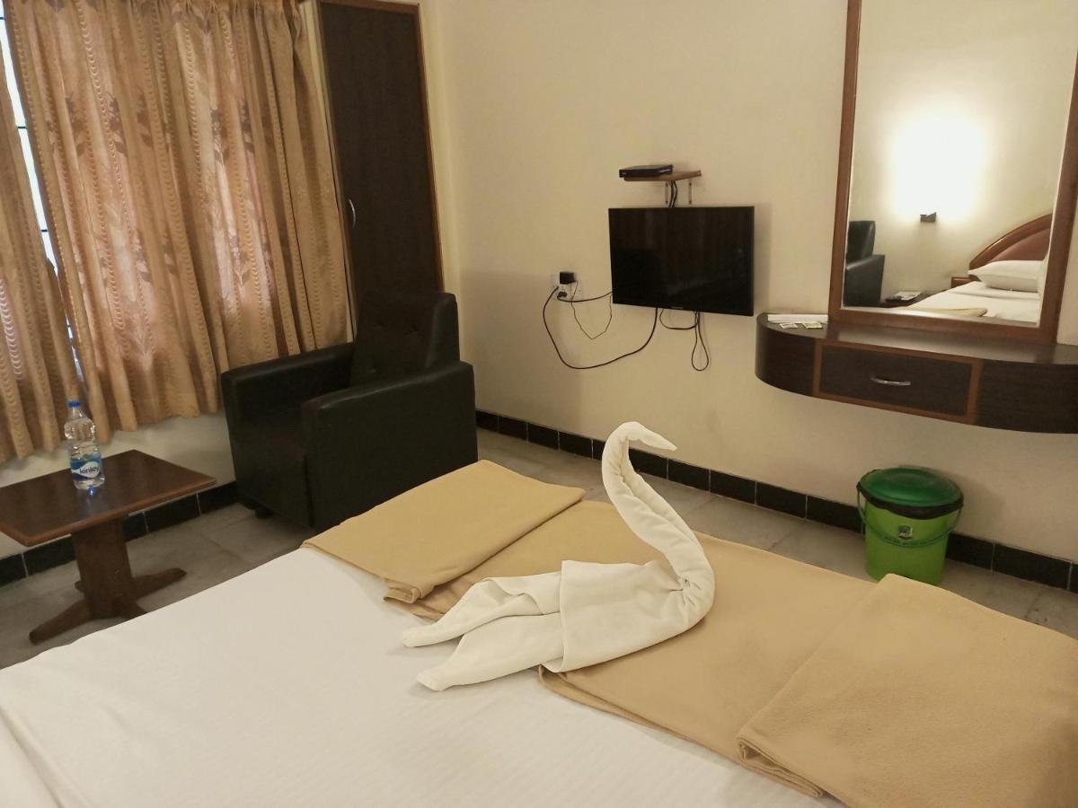Senthil Residency Hotel Dindigul Exterior photo