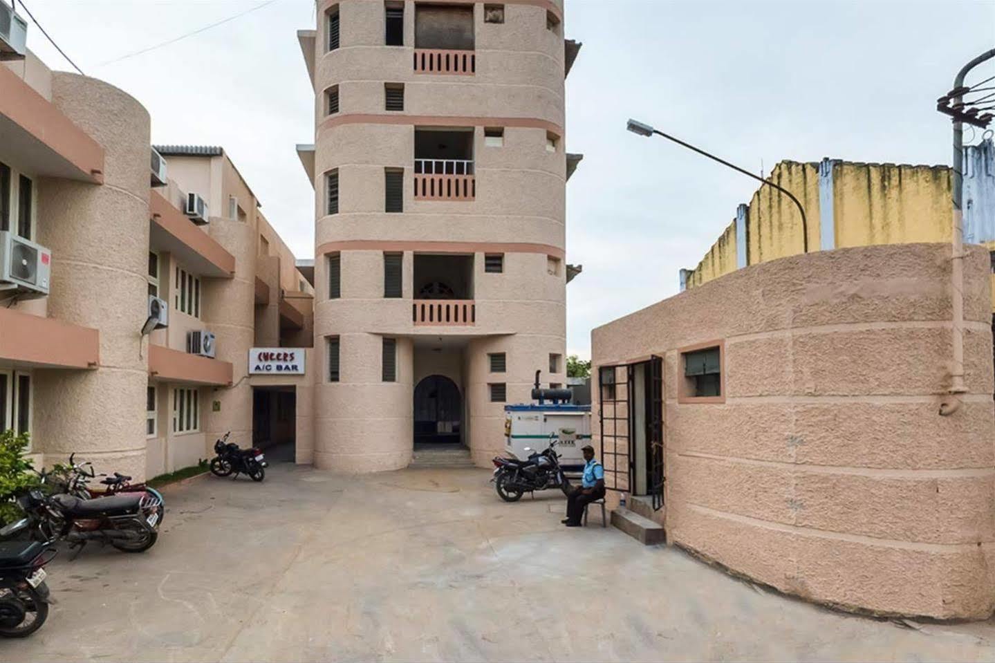 Senthil Residency Hotel Dindigul Exterior photo